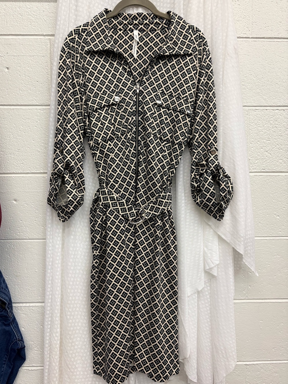 NY Collection Black and Cream Geometric Midi Shirt Dress